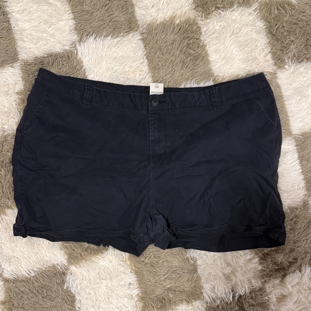 Magellan Outdoors Women's Black Cargo Shorts